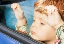 На Львівщині 4-річний хлопчик задихнувся у авто