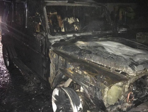 На Рівненщині спалили авто депутата