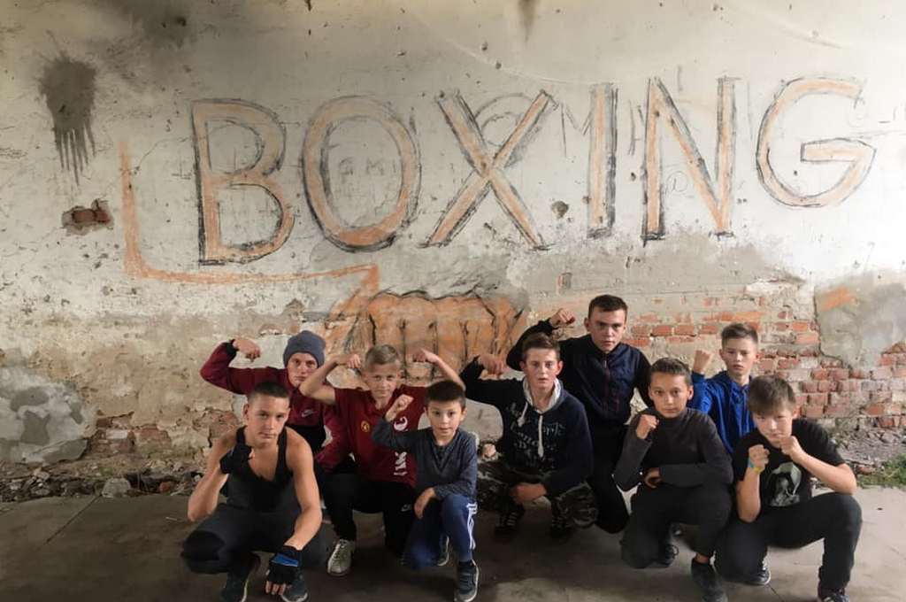 На Волині створили боксерський клуб на покинутому заводі