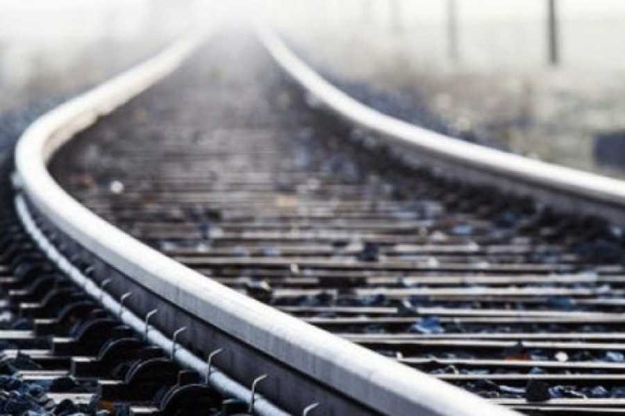 На Львівщині працівник залізниці впав з потяга і загинув