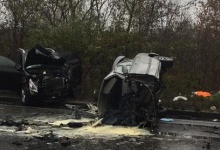 У ДТП в Києві авто розірвало навпіл: загинула жінка