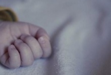 На Полтавщині батько побив до смерті 6-місячного сина