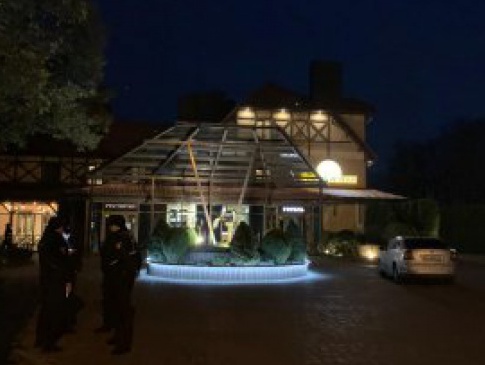 Відома ймовірна причина смерті молодого чоловіка у готелі в Луцьку