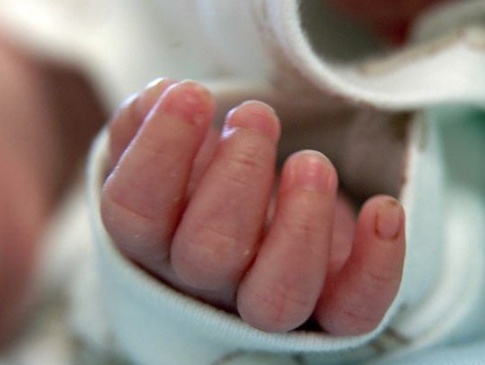 Смерть немовляти на Волині: батьки звинувачують медиків