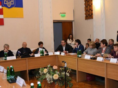 У Луцьку проходить засідання комітету Верховної Ради