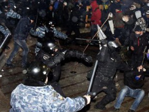 Зеленський хоче зустрітися зі студентами, яких 6 років тому побили на Майдані «беркутівці»