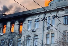 З-під завалів згорілого коледжу в Одесі дістали тіло