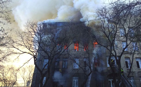 Опізнали ще одну жертву пожежі в одеському коледжі – 16 річного студента