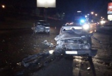 У Луцьку водійка позашляховика протаранила легковик: є постраждалий