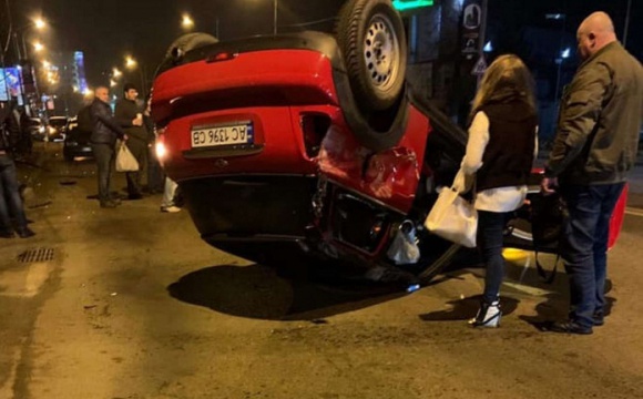 П'яний волинянин у Львові перевернув авто і влаштував бійку