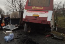 На Волині рейсовий автобус з пасажирами потрапив у ДТП: є постраждалі