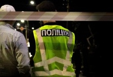 У Києві знайшли повішеного на шнурках чоловіка
