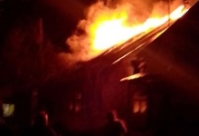 У Луцьку загорівся будинок: один чоловік загинув, іншого вдалося врятувати