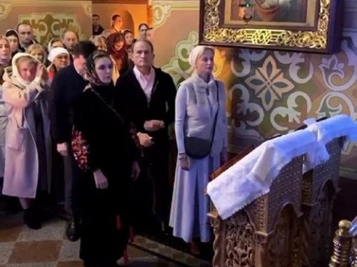 У монастирі на Волині зустріли Різдво куми Путіна
