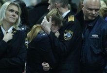 Біля терміналу чергували 5 авто «швидкої»: у «Борисполі» попрощалися із загиблими у авіакатастрофі