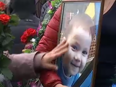 На Київщині експравоохоронця, який вбив і зґвалтував 2-річного хлопчика, випустили з в'язниці