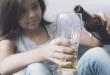 На Львівщині 13-річна школярка з подругами отруїлися спиртним