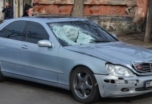 У Миколаєві люди влаштували самосуд над водієм, який на смерть збив жінку