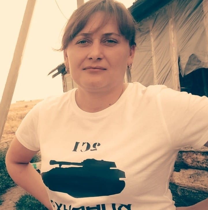 Несла ліки під обстрілами: деталі загибелі жінки-медика на Луганщині