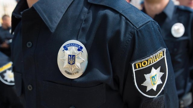 На Тернопільщині п'яний коп на Mercedes збив сімейну пару: чоловік загинув
