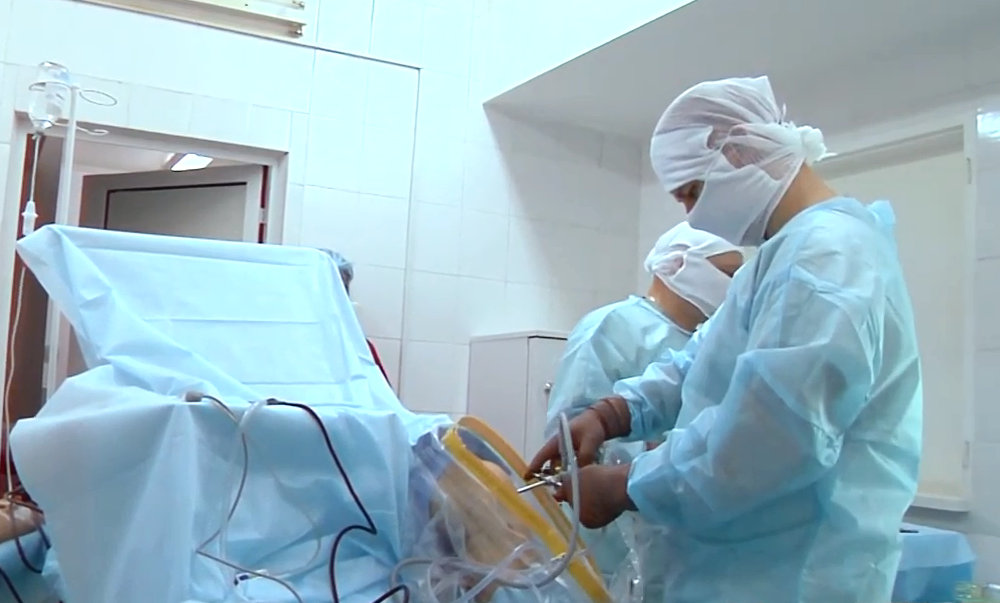 Волинські хірурги за 45 хвилин відновили функції  колінного суглоба пацієнта