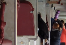 «Укрзалізниця» і зламаний хребет: у потязі на жінку впала полиця з пасажиром