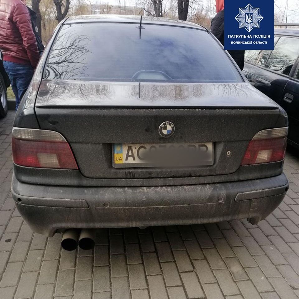 У Луцьку затримали водія з підробленими документами