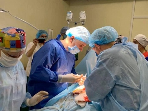 У львівському медзакладі, який очолив волинський лікар, вперше пересадили нирку