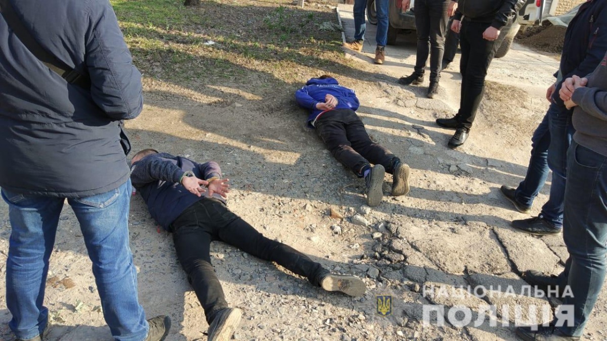 На Харківщині затримали молодиків, які жорстоко вбили 25-річну дівчину