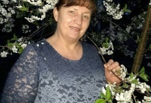 Через шви на животі йшов кал: хвору на рак українку лікарі відправили додому помирати, а вона дивом вижила