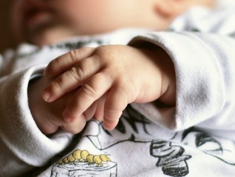 У Британії в новонародженого малюка діагностували коронавірус