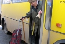 Чернівецьким пенсіонерам скасували пільговий проїзд, аби сиділи вдома