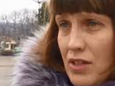 На Житомирщині звільнили санітарку, яка відмовилася без захисного костюма мити палату після померлої від коронавірусу
