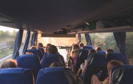 На Волині водій автобуса «запакував» у салон 19 людей, попри карантин