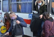 Волинські рятувальники транспортували понад 700 українців, які застрягли на кордоні з Польщею