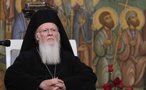 Вселенський патріарх Варфоломій закликав припинити богослужіння у церквах