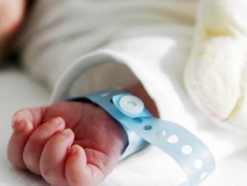 На Київщині госпіталізована з підозрою на коронавірус жінка народила дитину