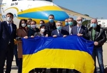 В Італії українських лікарів зустріли піснями Руслани