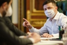 Зеленський обіцяє мільйон доларів за вакцину від коронавірусу