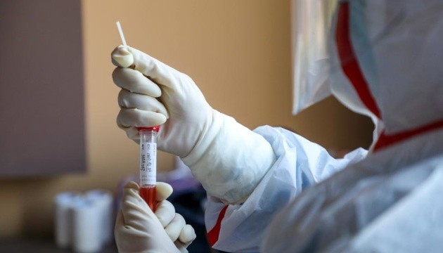 В Україні 93 людини померли від коронавірусу, усього інфікованих – 3102