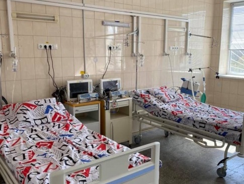 Лікарня в Боголюбах прийняла перших важких хворих на коронавірус