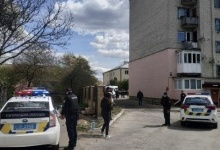 У Луцьку посеред вулиці знайшли тіло чоловіка з перерізаним горлом