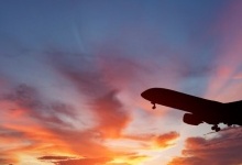 Чотири авіакомпанії відновлять польоти з України