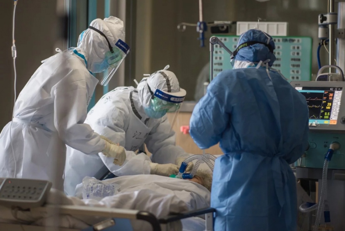 В Украні за добу у 402 людей виявили коронавірус