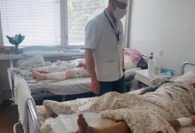 Унікальна операція: луцькі лікарі пришили жінці ногу