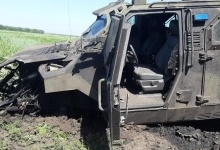 На Донбасі підірвали авто ЗСУ, 10 травмованих