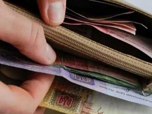 В Україні прогнозують різке скорочення зарплат