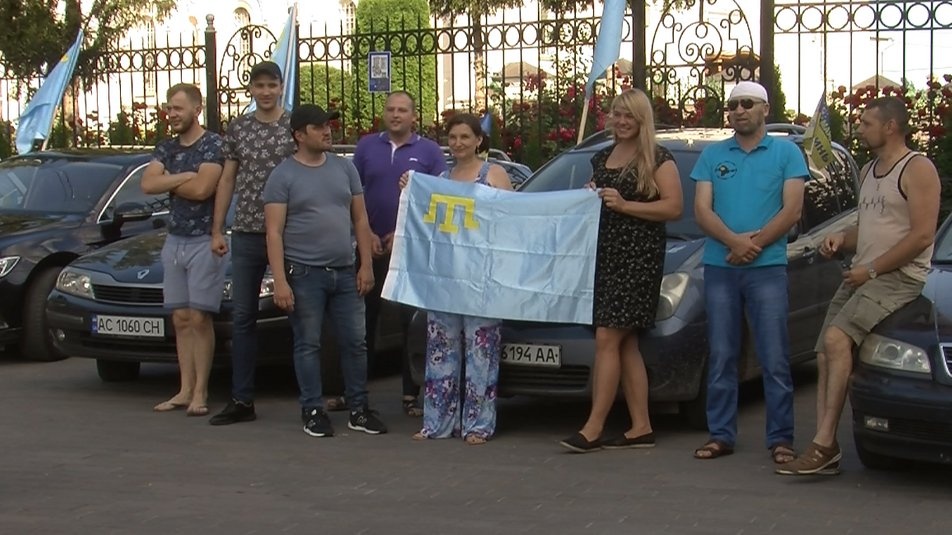 У Луцьку – автопробіг до Дня кримськотатарського прапора