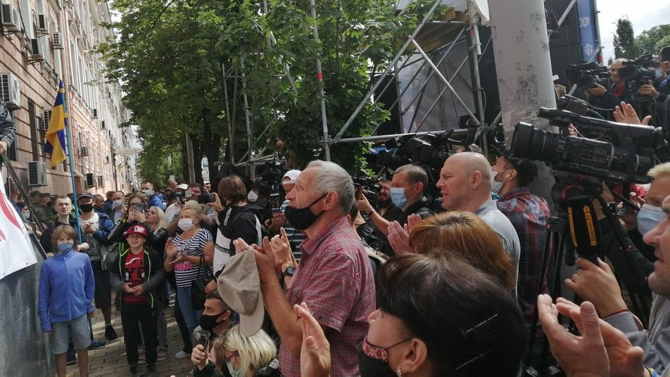 Під Печерським судом Києва – акція на підтримку Порошенка