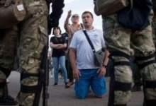 У Білорусі силовики виловлюють протестувальників «швидкими»